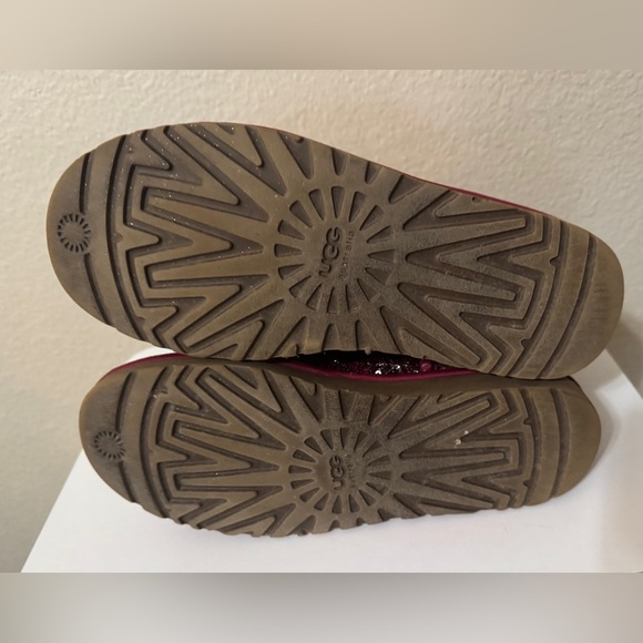 UGG Cranberry Sequin Boots Classic Short Size 8 - Picture 6 of 6